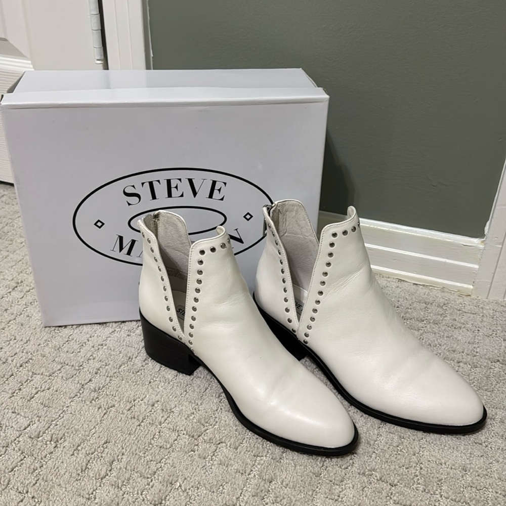 Steve Madden booties
